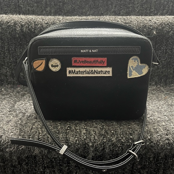 Matt & Nat vegan leather purse - Picture 1 of 4